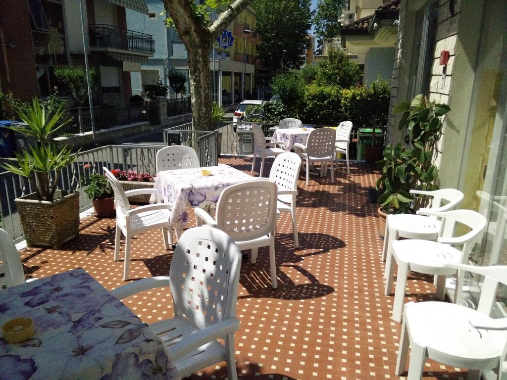 Hotel Ronconi Rimini Exterior foto